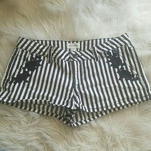 Forever 21 shorts